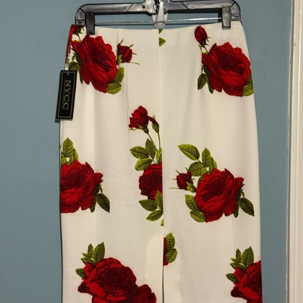 NYC Red Floral A-Line Skirt - Picture 8 of 12